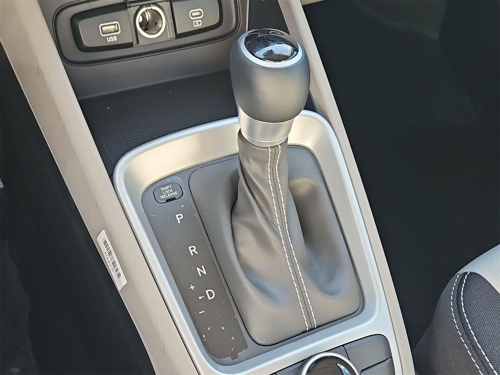 Thumbnail: 2025 Hyundai Venue - 21