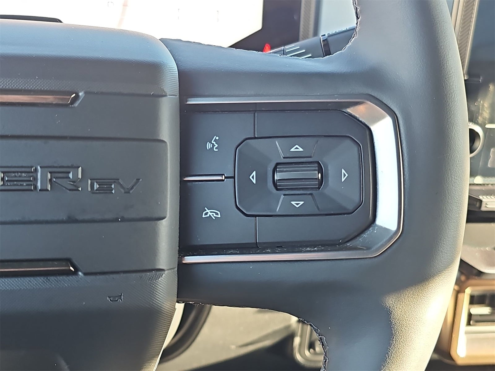 Thumbnail: 2025 GMC Hummer EV - 26