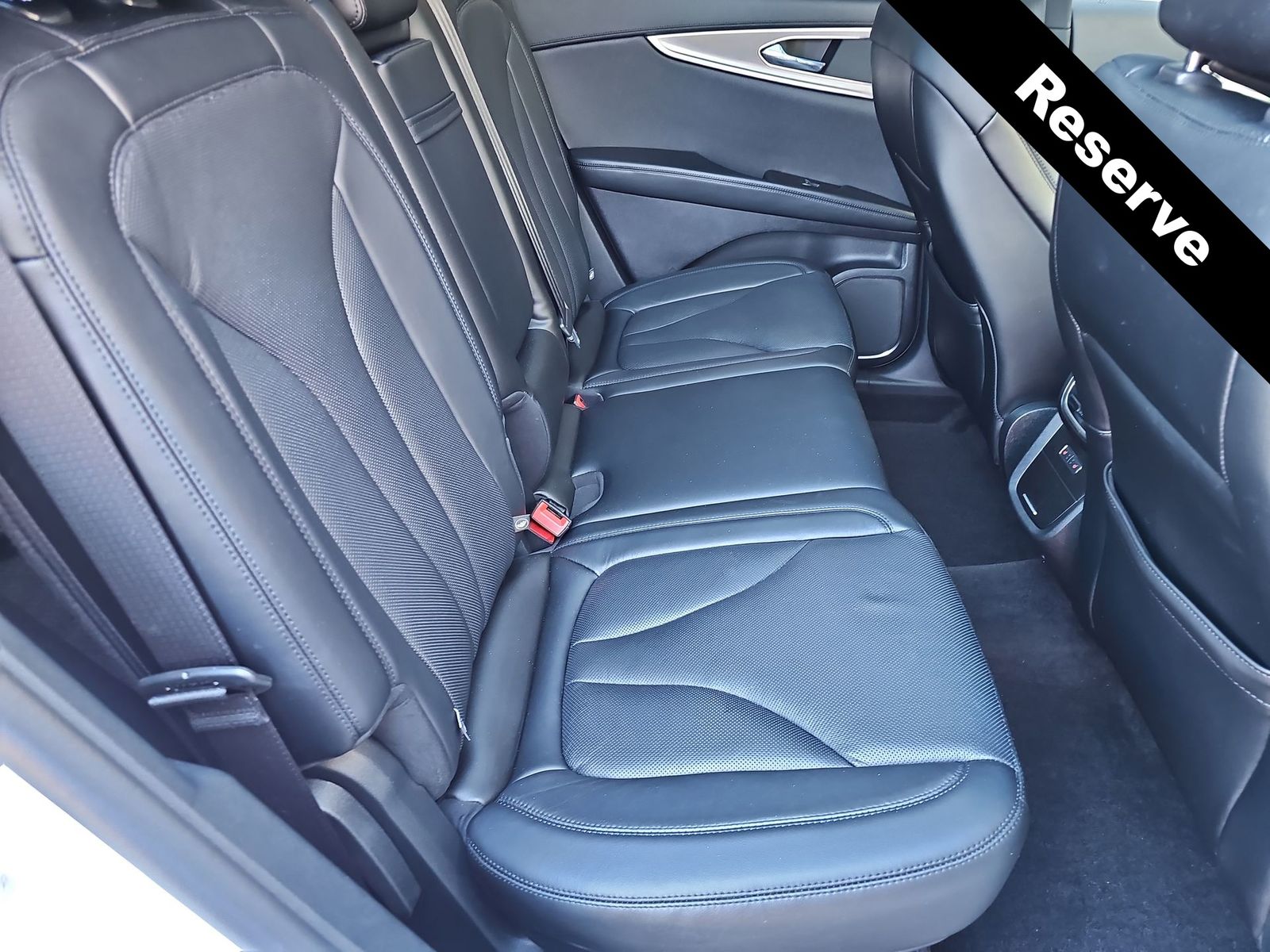 Thumbnail: 2020 Lincoln Nautilus - 17