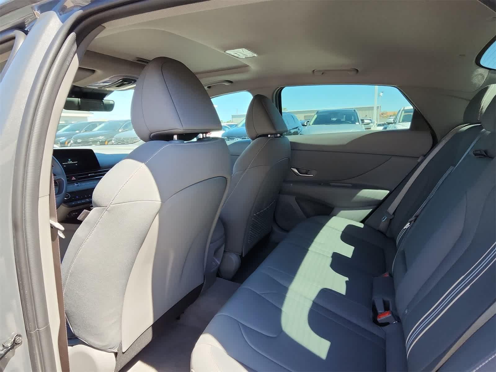 Thumbnail: 2025 Hyundai Elantra - 16