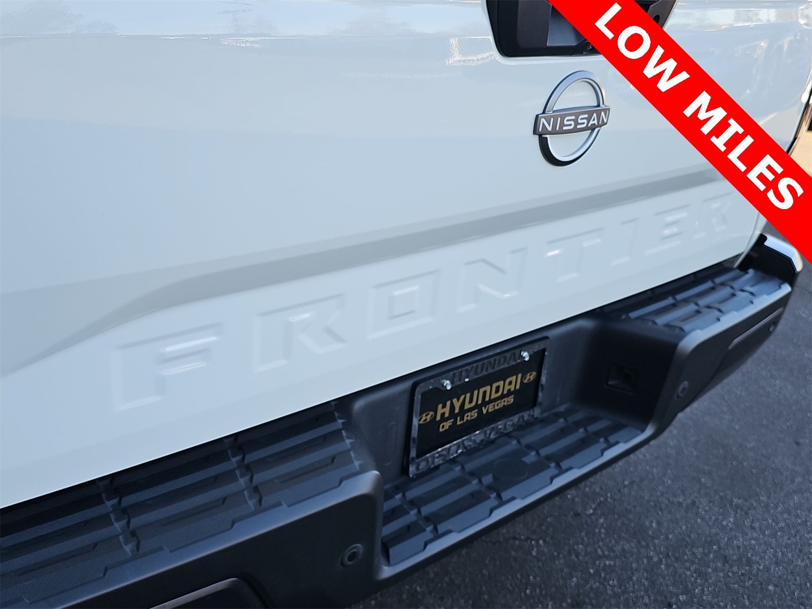 Thumbnail: 2023 Nissan Frontier - 11