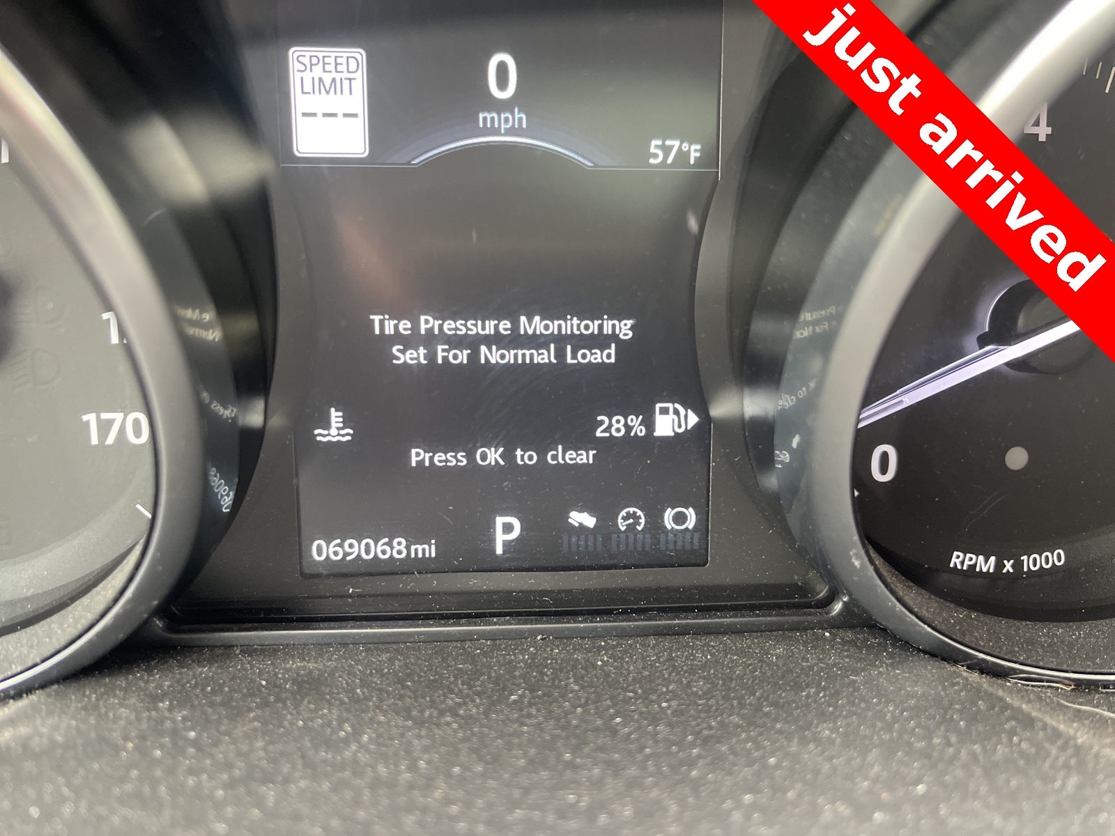 Thumbnail: 2016 Land Rover Range Rover Sport - 11