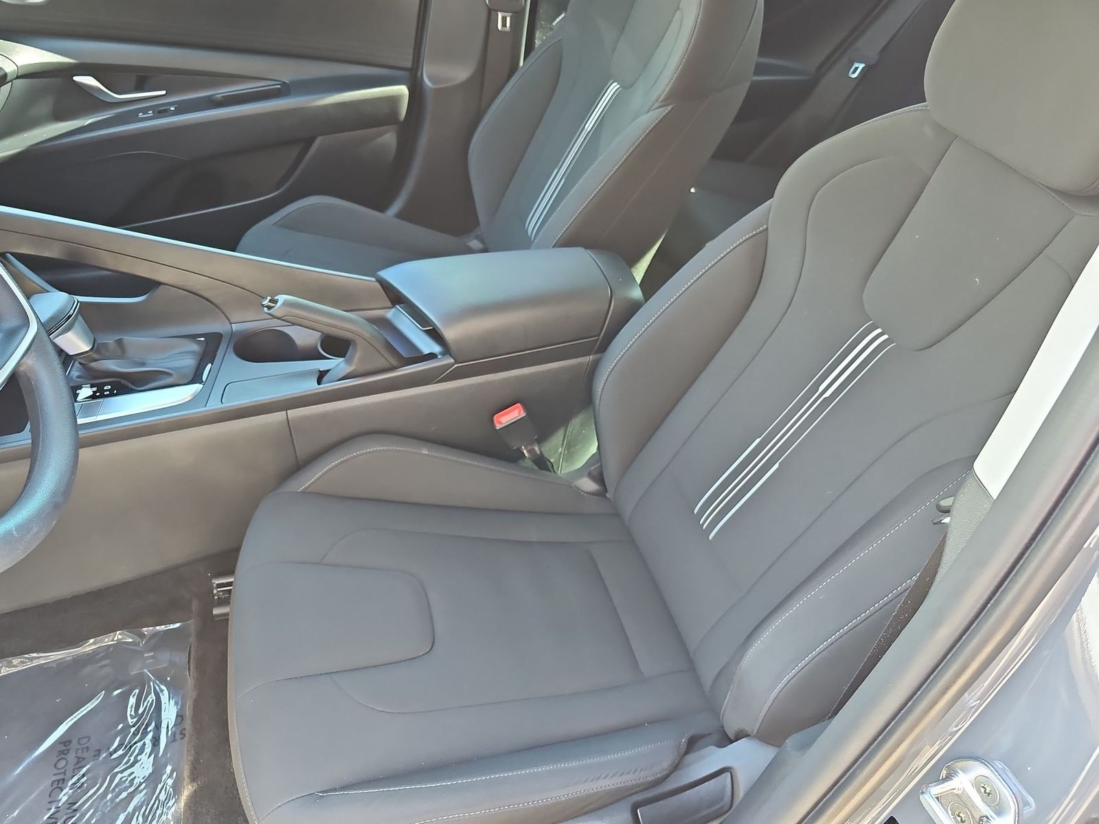 2022 Hyundai Elantra SEL 16