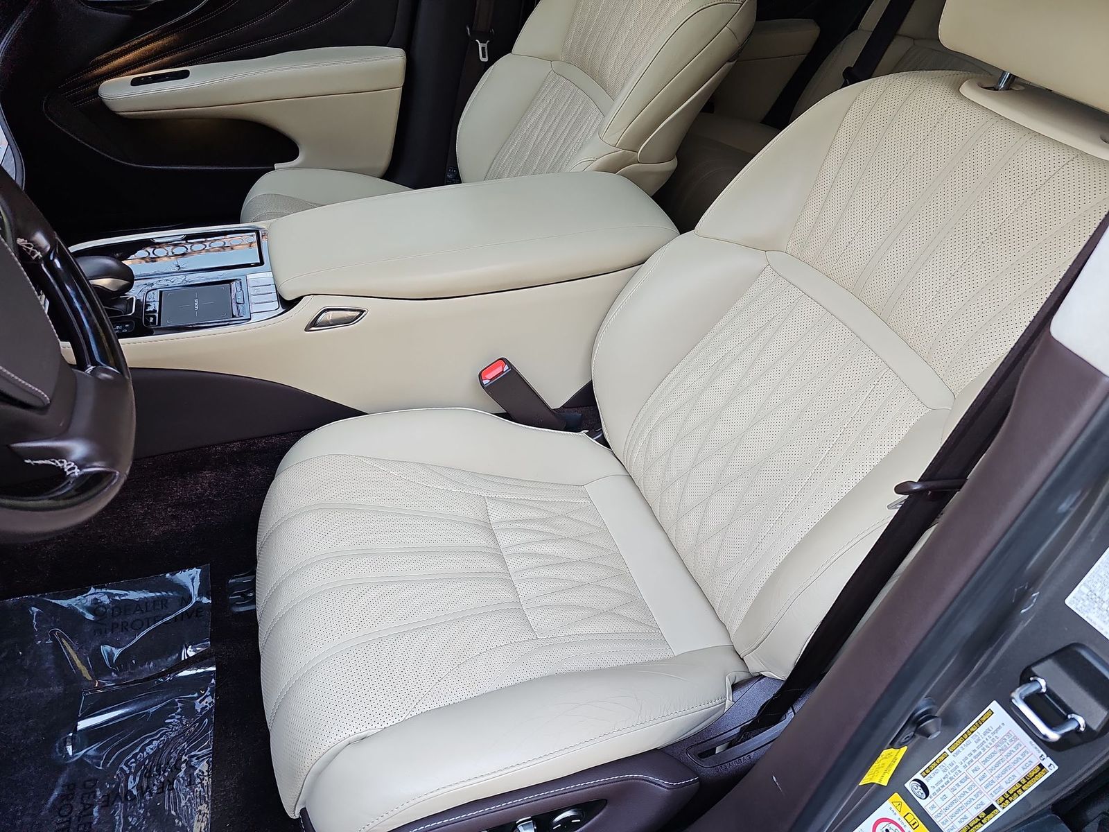 Thumbnail: 2019 Lexus LS - 15