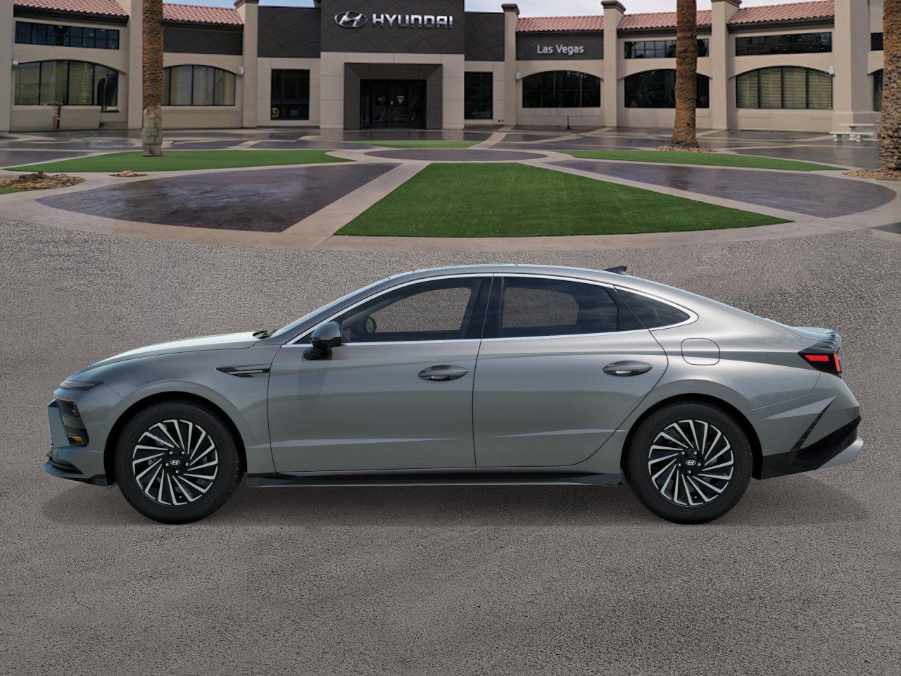 2026 Hyundai Sonata Hybrid Limited photo 3