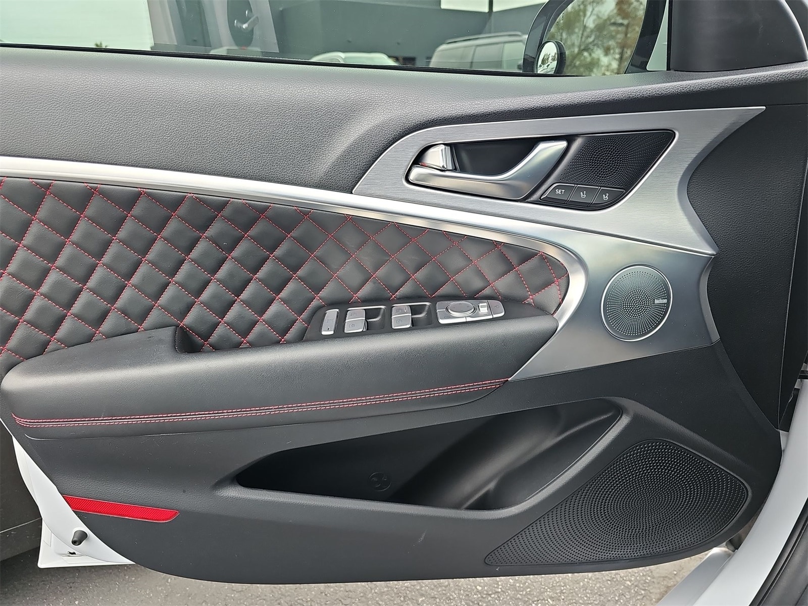 Thumbnail: 2019 Genesis G70 - 28