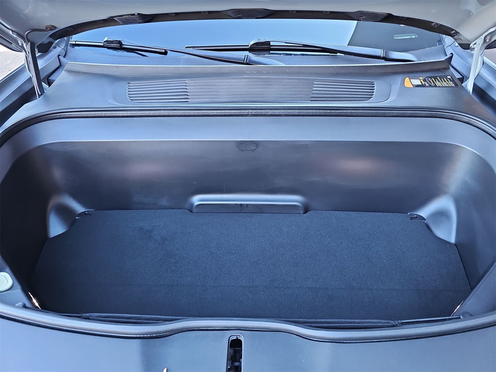 Thumbnail: 2023 Rivian R1S - 13