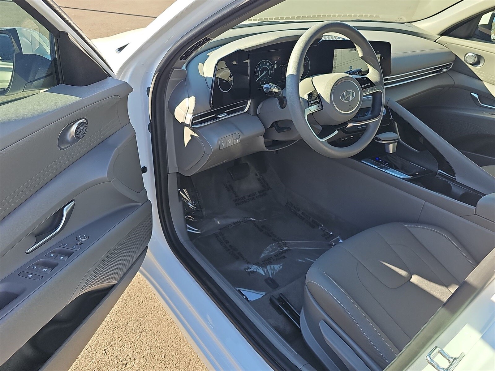 Thumbnail: 2024 Hyundai Elantra - 10