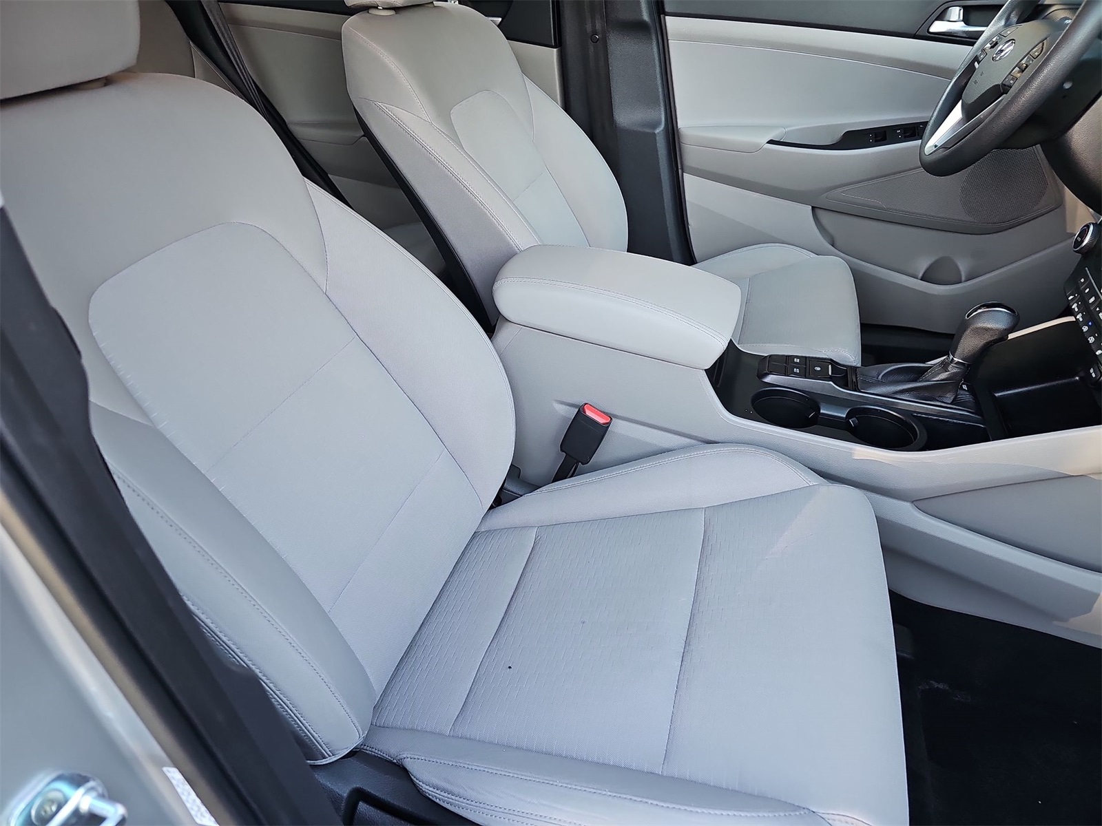 Thumbnail: 2021 Hyundai Tucson - 18