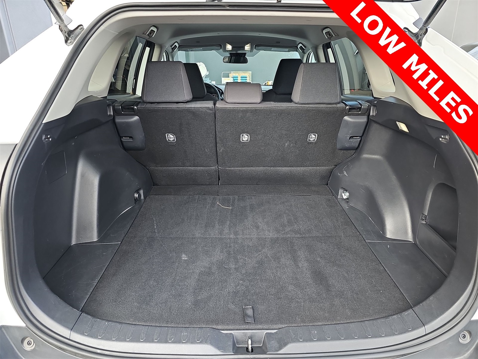 Thumbnail: 2024 Toyota RAV4 - 23