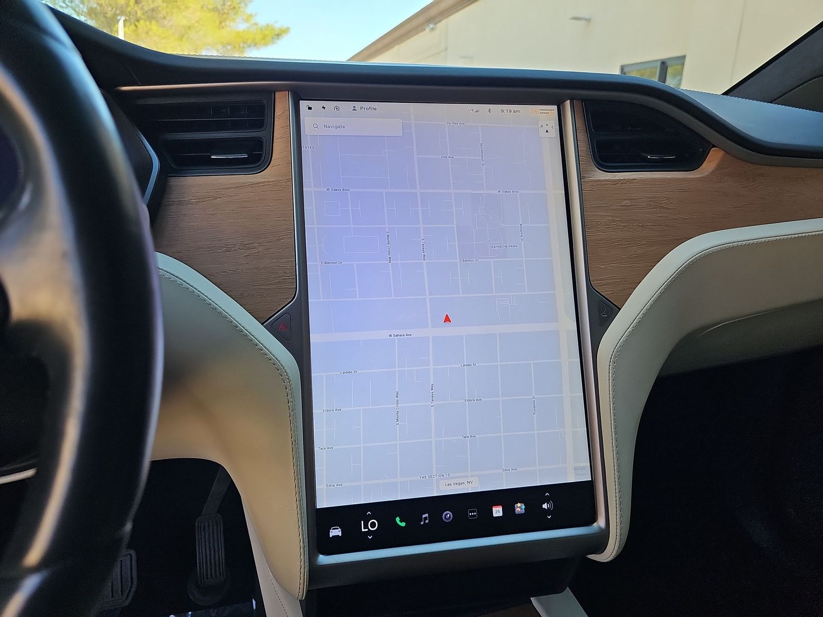 Thumbnail: 2020 Tesla Model X - 20