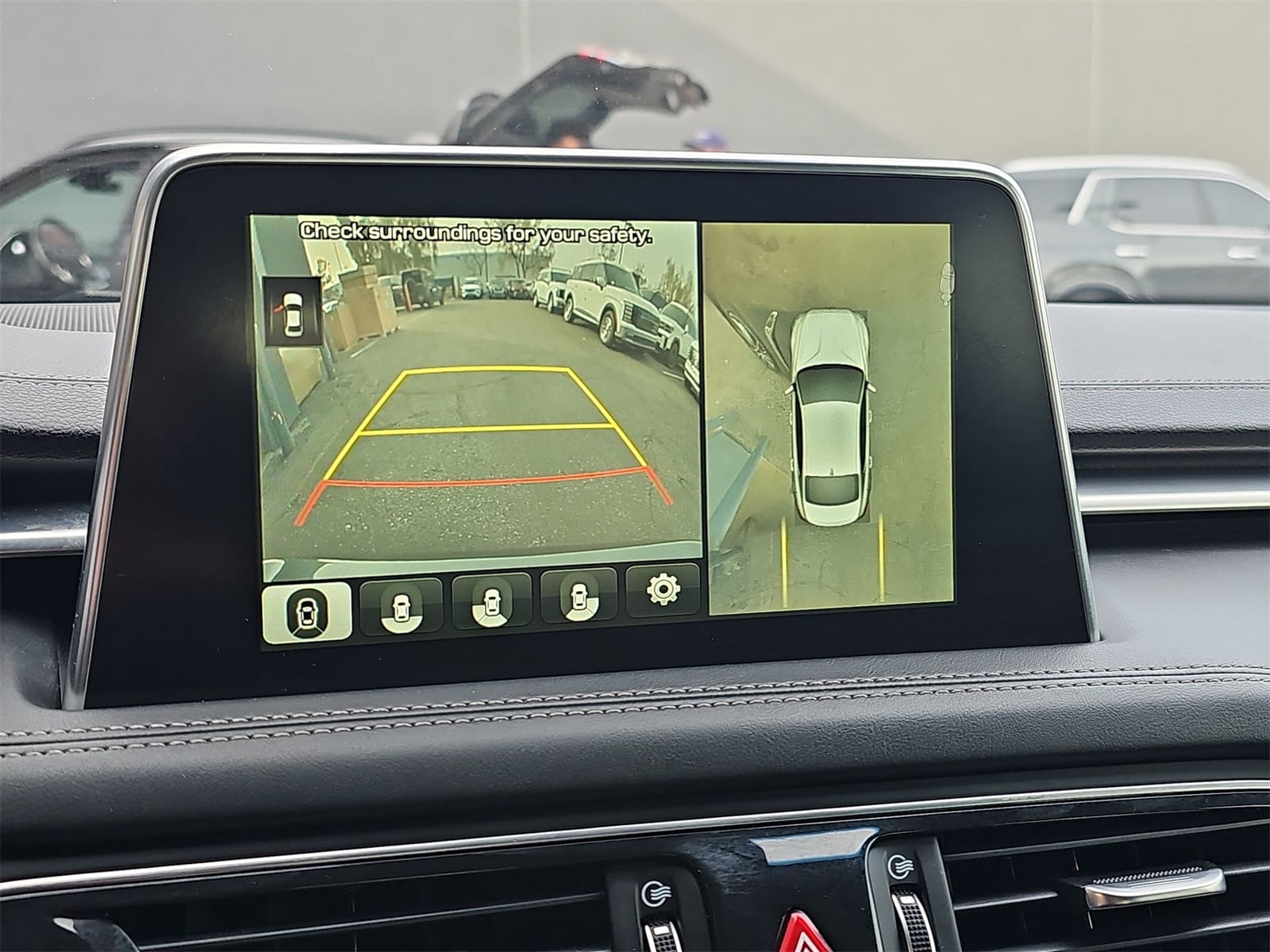 Thumbnail: 2019 Genesis G70 - 25