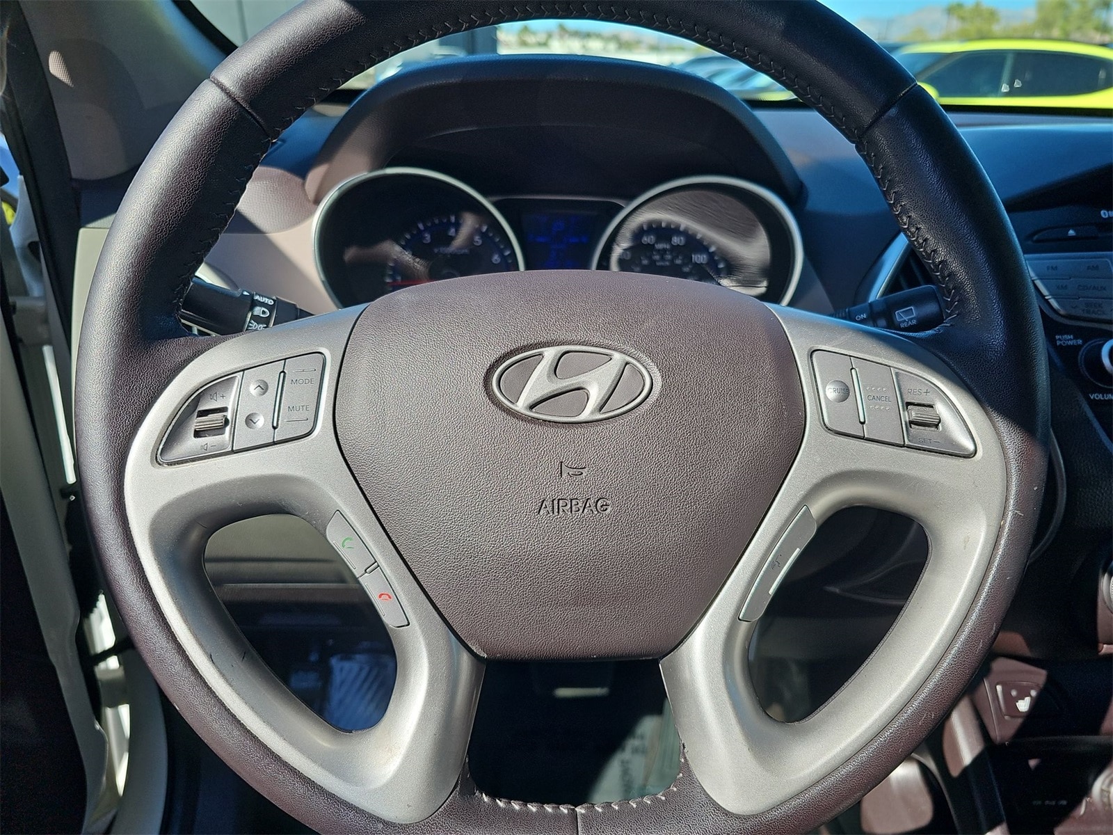 Thumbnail: 2013 Hyundai Tucson - 19