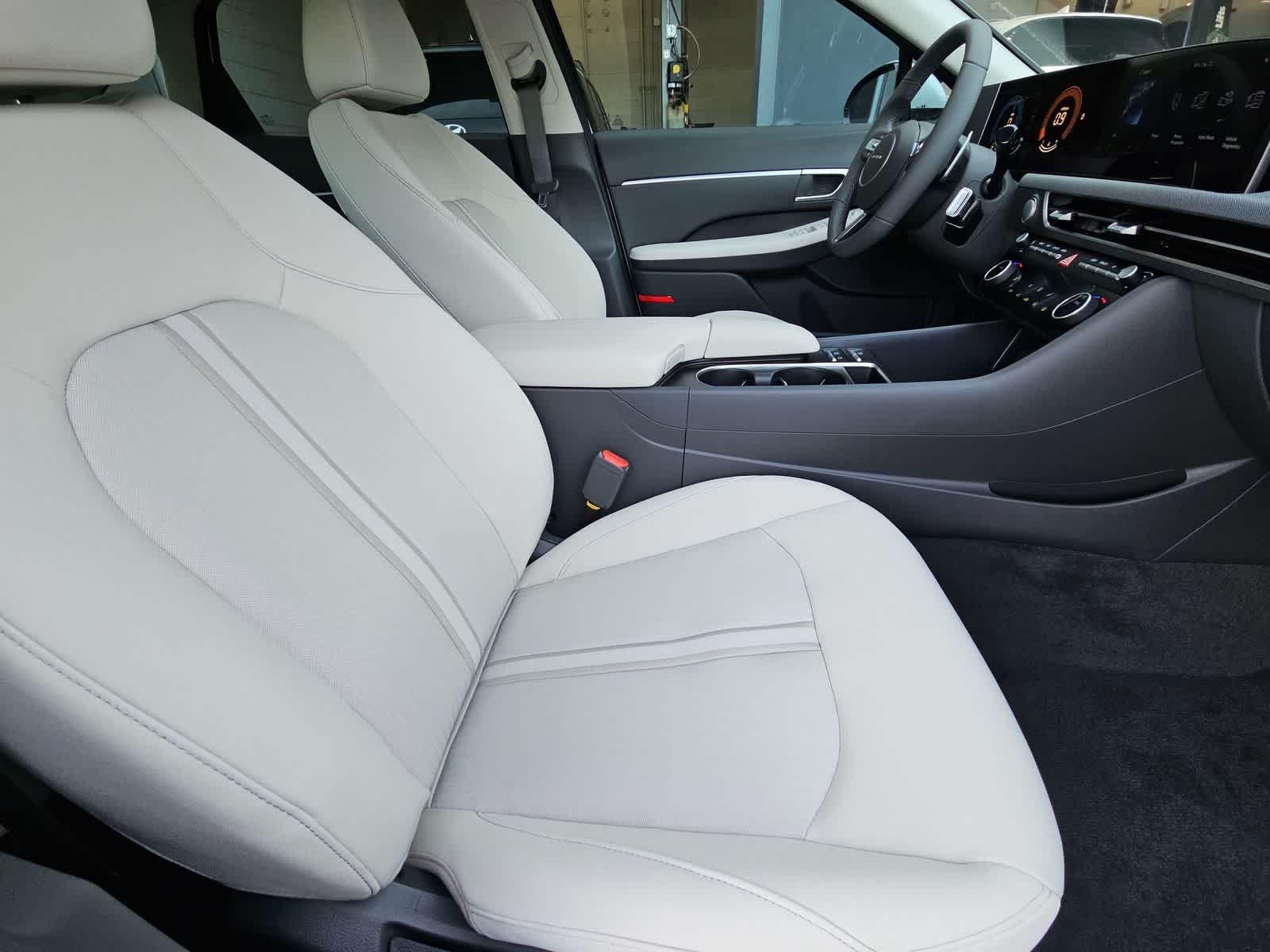 Thumbnail: 2026 Hyundai Sonata - 18