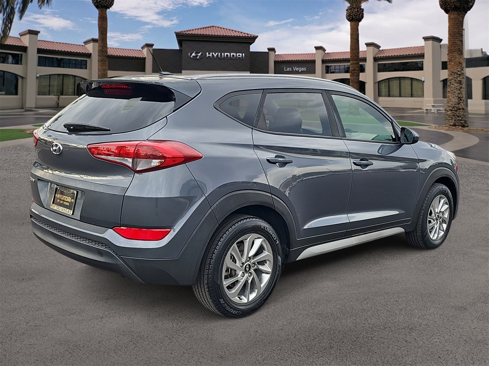 Thumbnail: 2017 Hyundai Tucson - 8