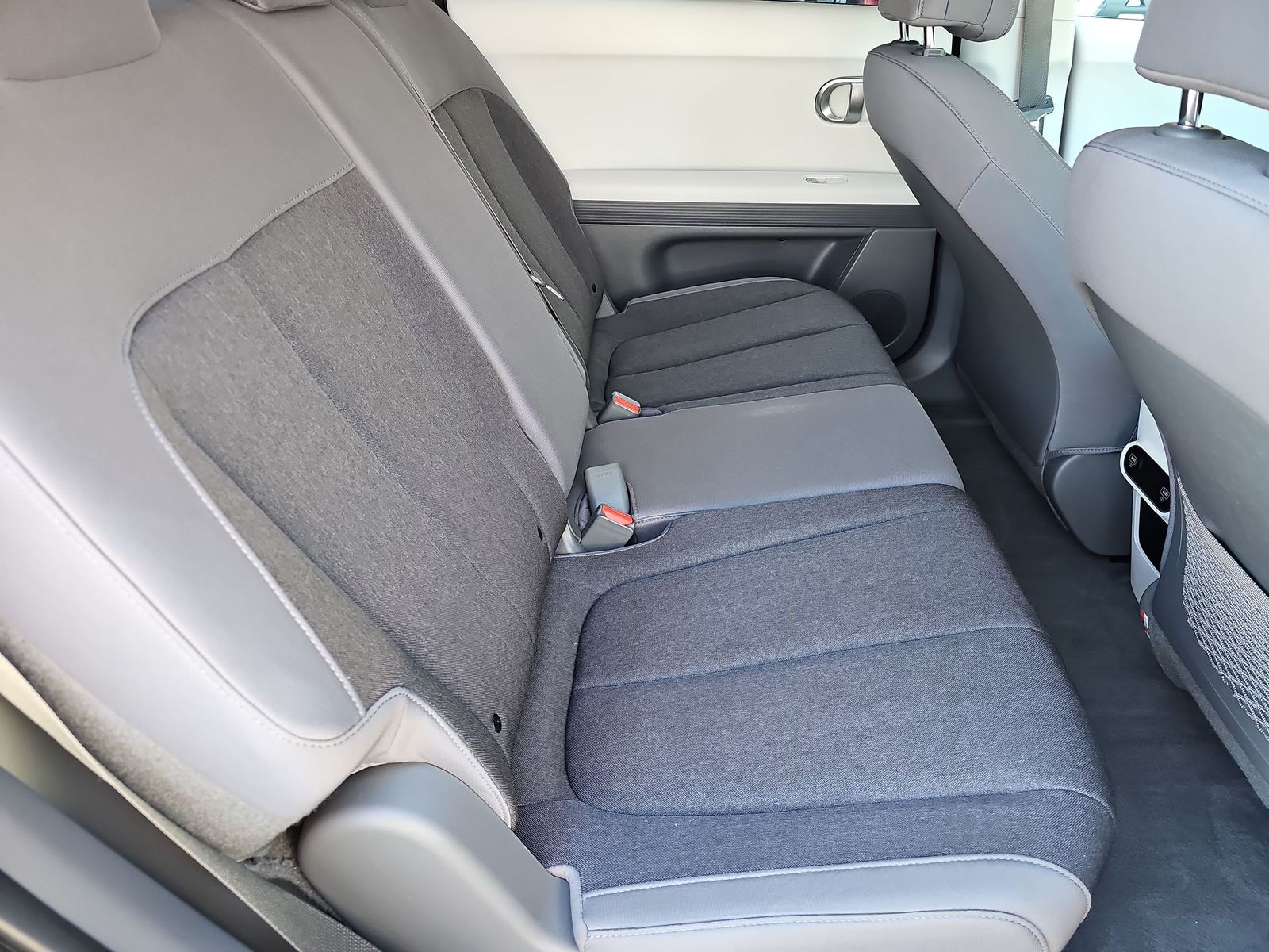 Thumbnail: 2024 Hyundai Ioniq 5 - 17