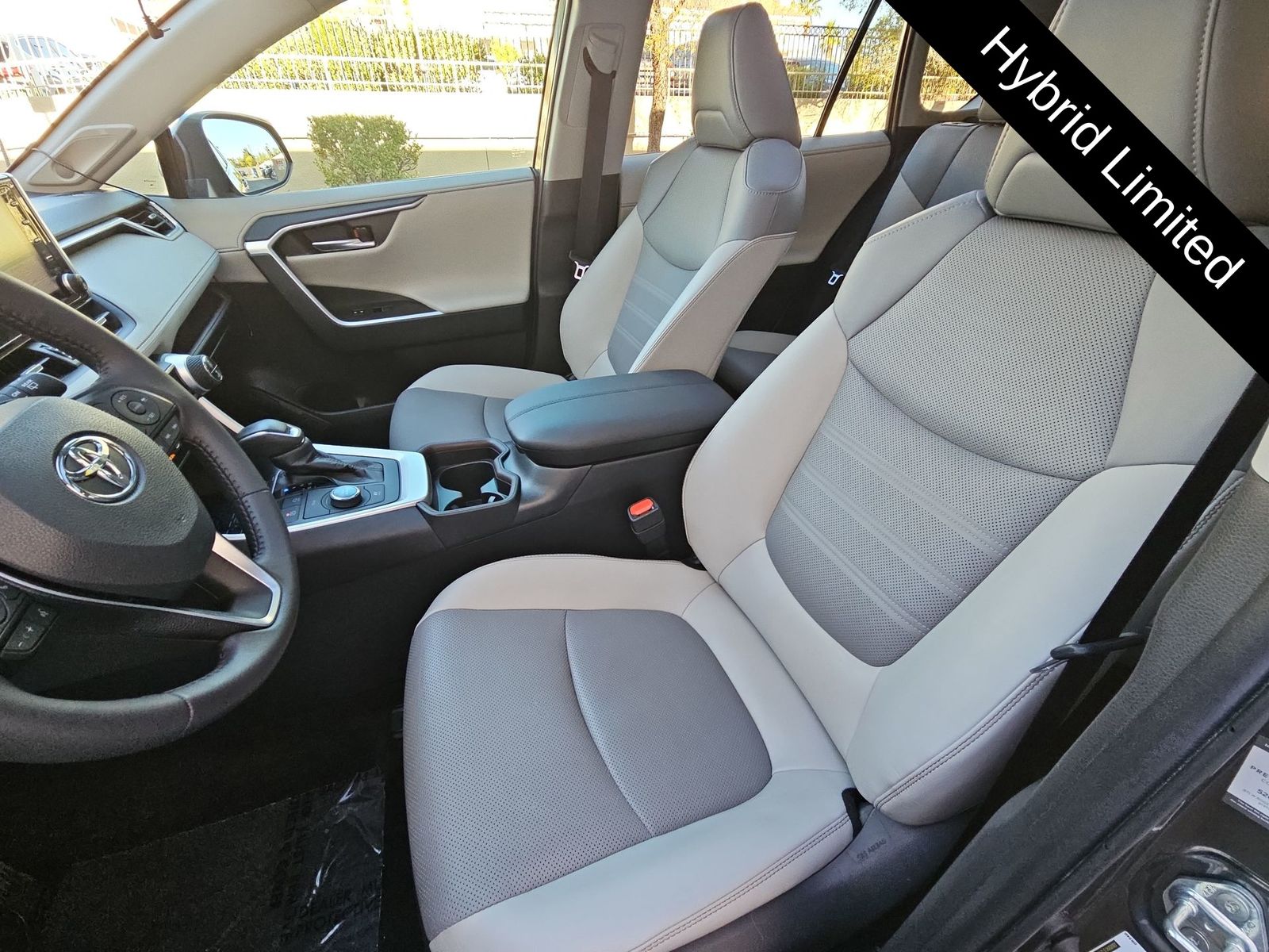 Thumbnail: 2021 Toyota RAV4 - 14
