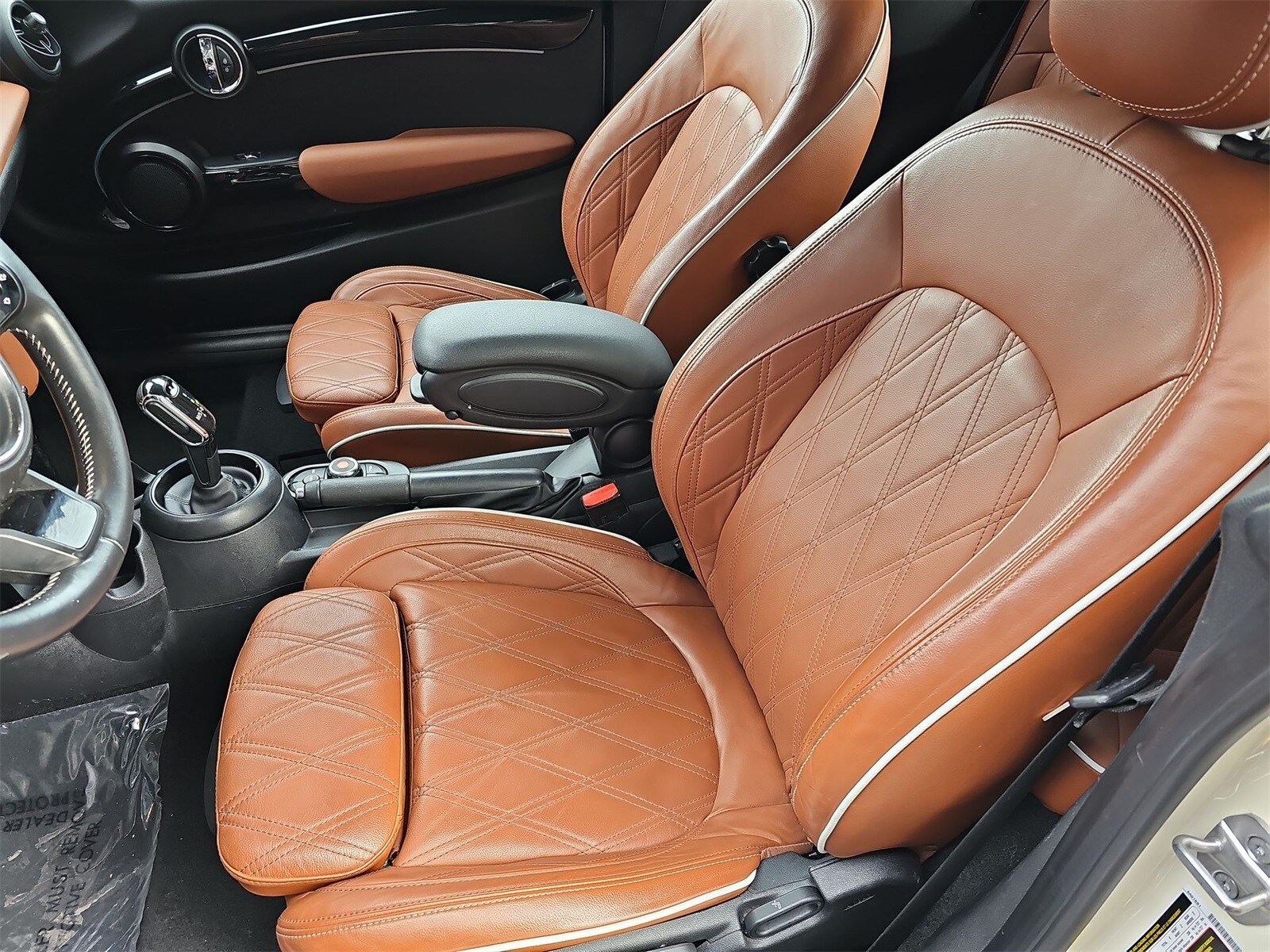 Thumbnail: 2022 MINI Cooper Convertible - 15