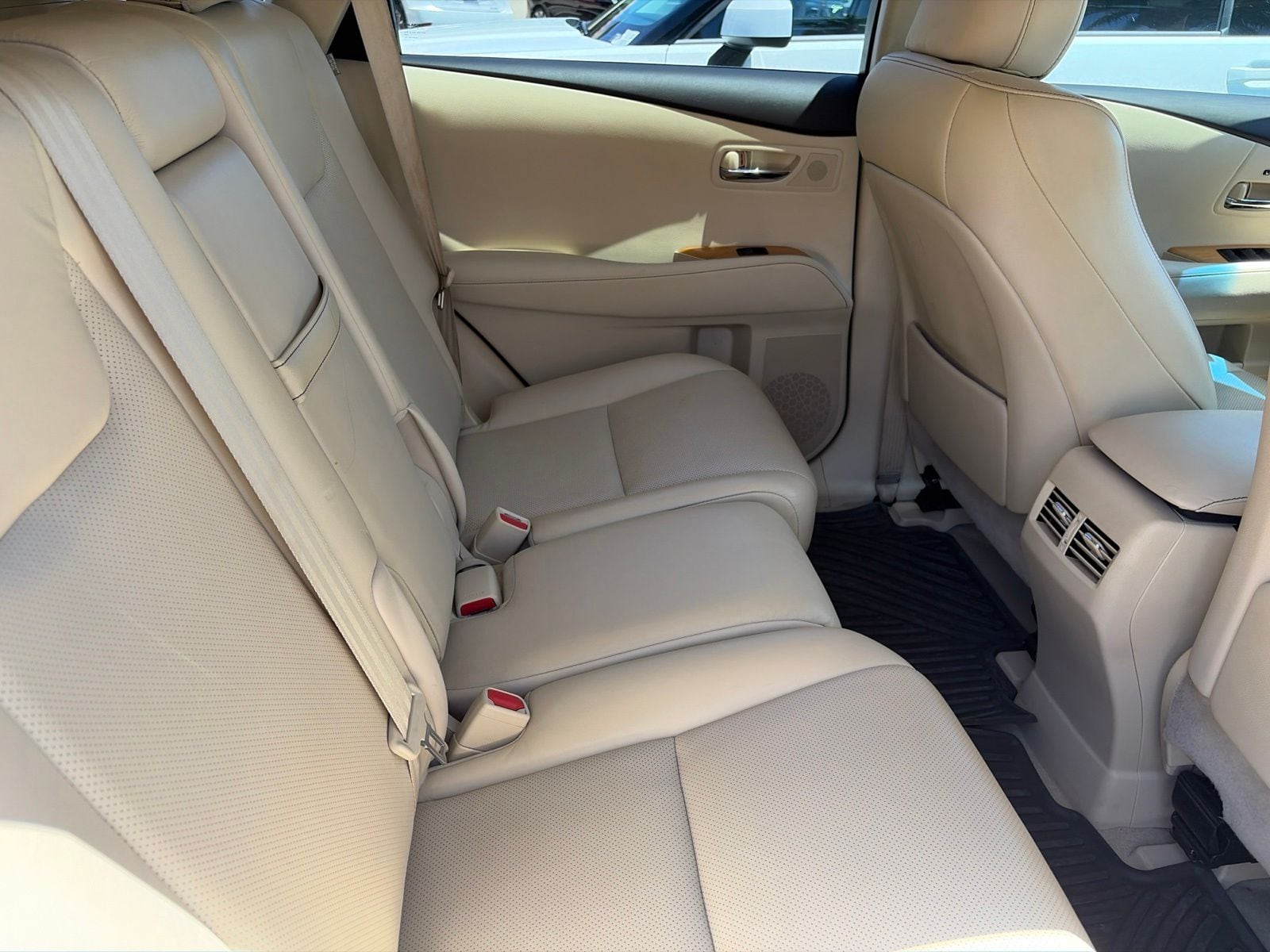 Thumbnail: 2015 Lexus RX - 15