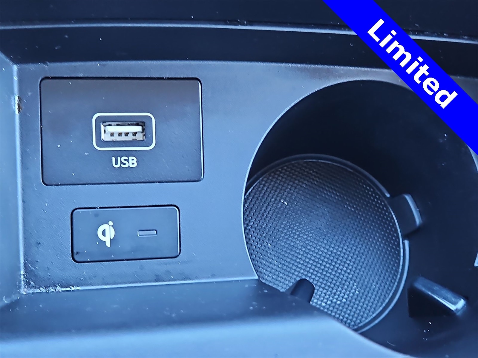 Thumbnail: 2023 Hyundai Santa Fe - 30