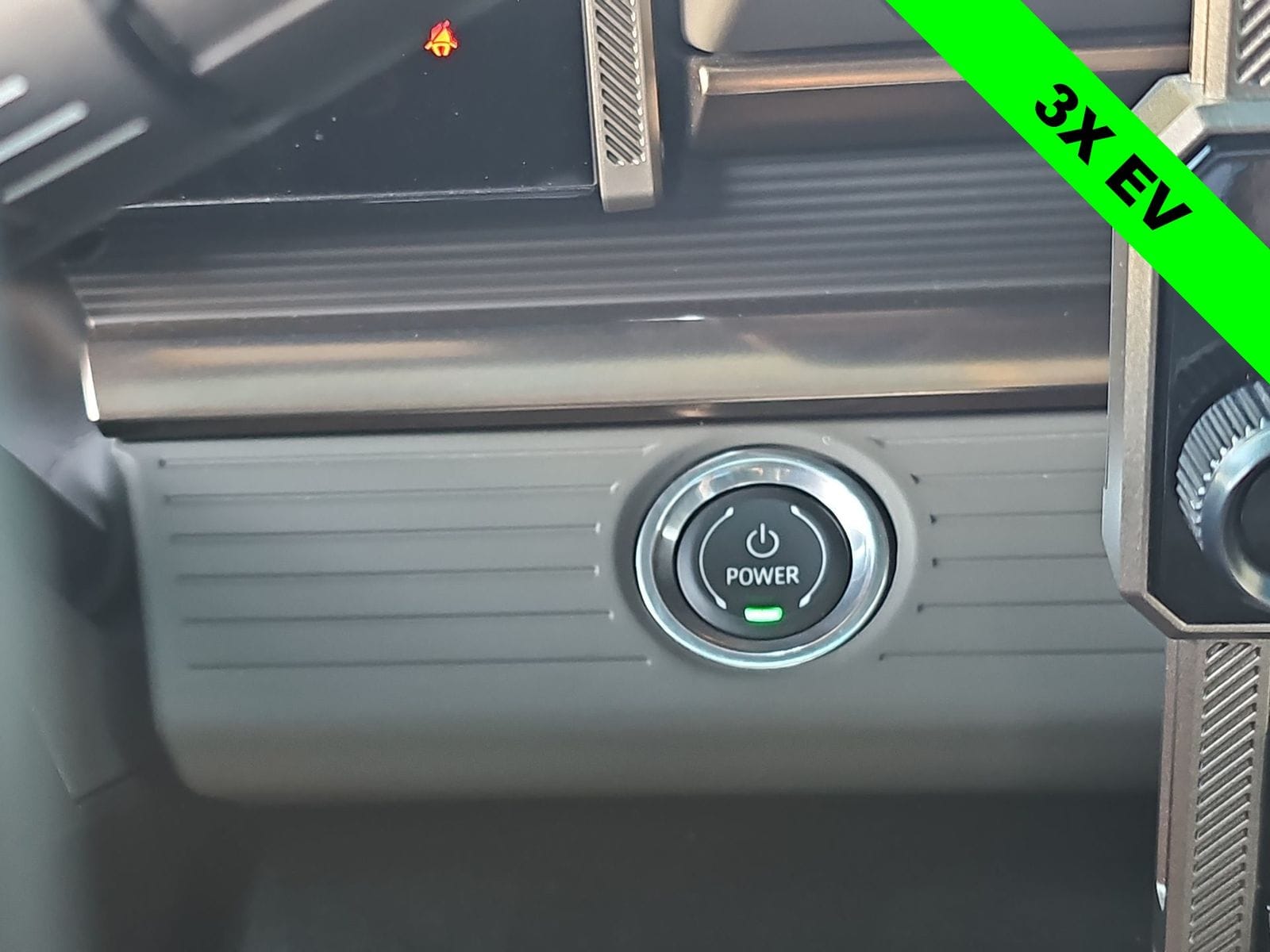 Thumbnail: 2024 GMC Hummer EV - 24