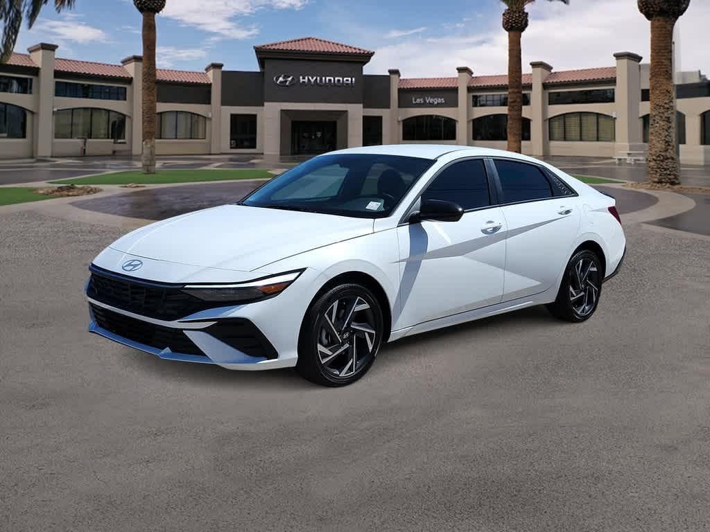 Thumbnail: 2025 Hyundai Elantra - 4