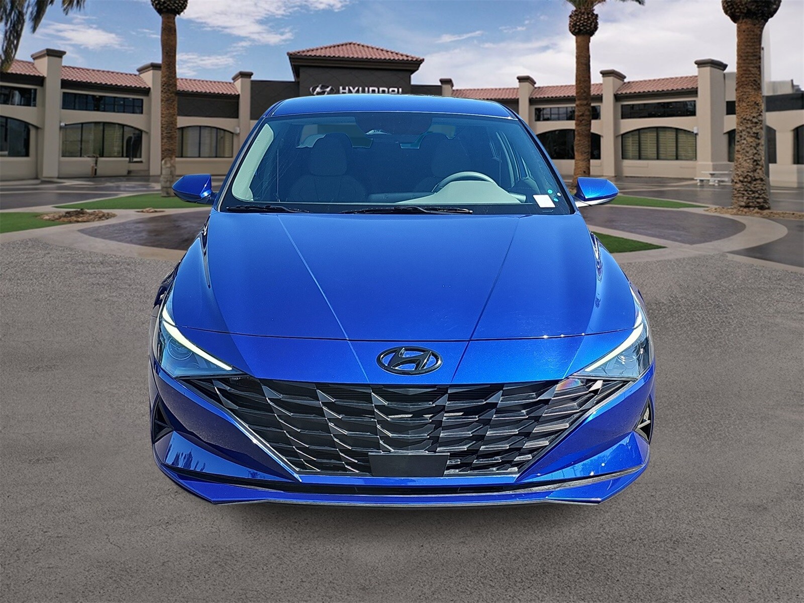 2023 Hyundai Elantra SEL Convenience photo 3