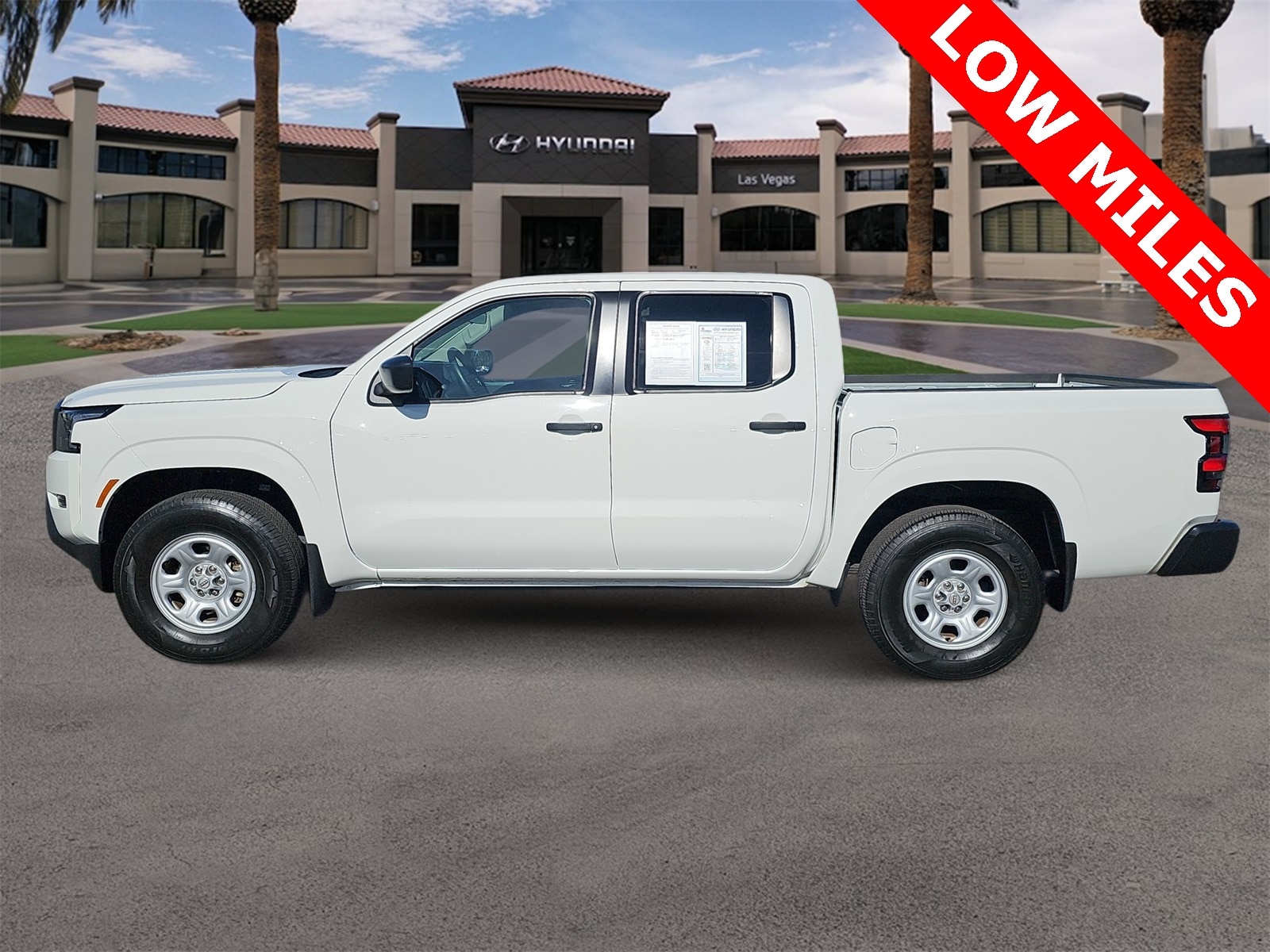 Thumbnail: 2023 Nissan Frontier - 5