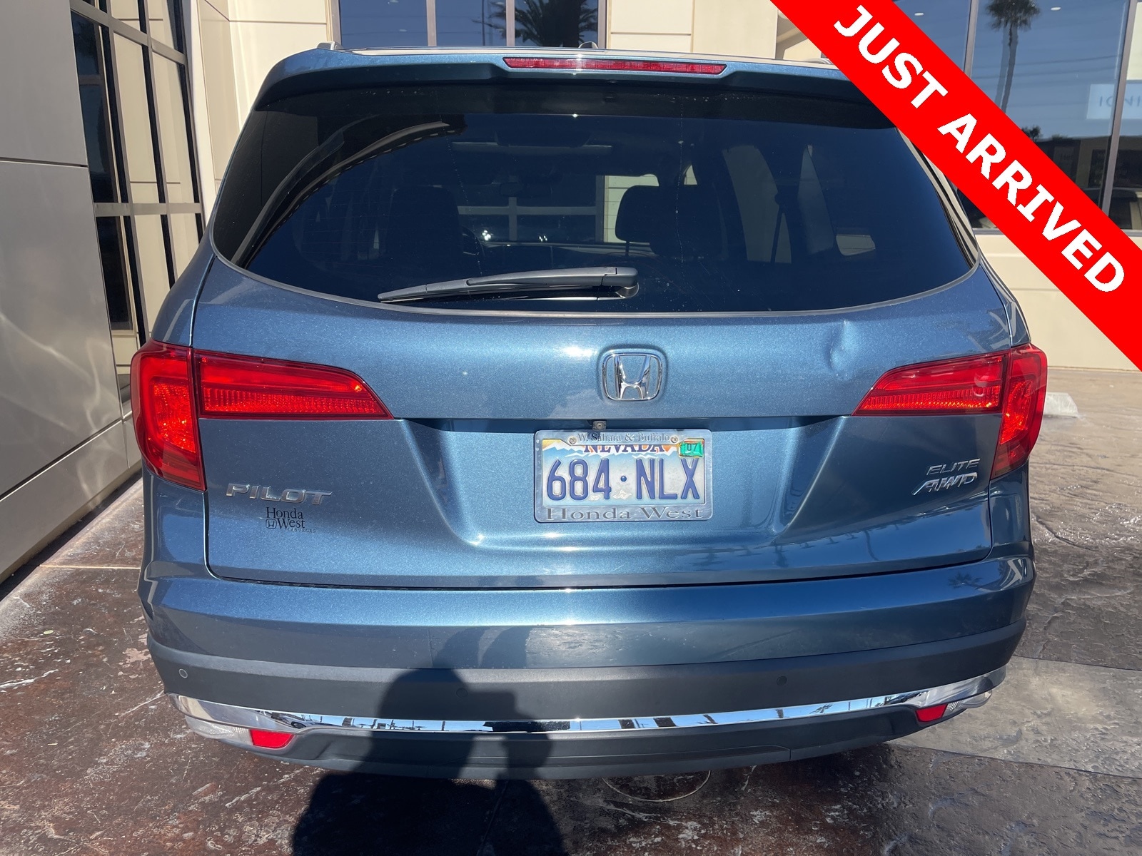 Thumbnail: 2016 Honda Pilot - 10