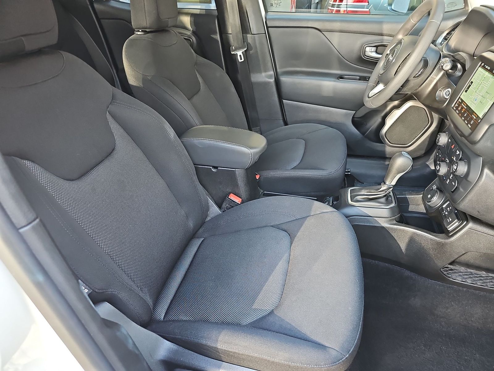 Thumbnail: 2023 Jeep Renegade - 17