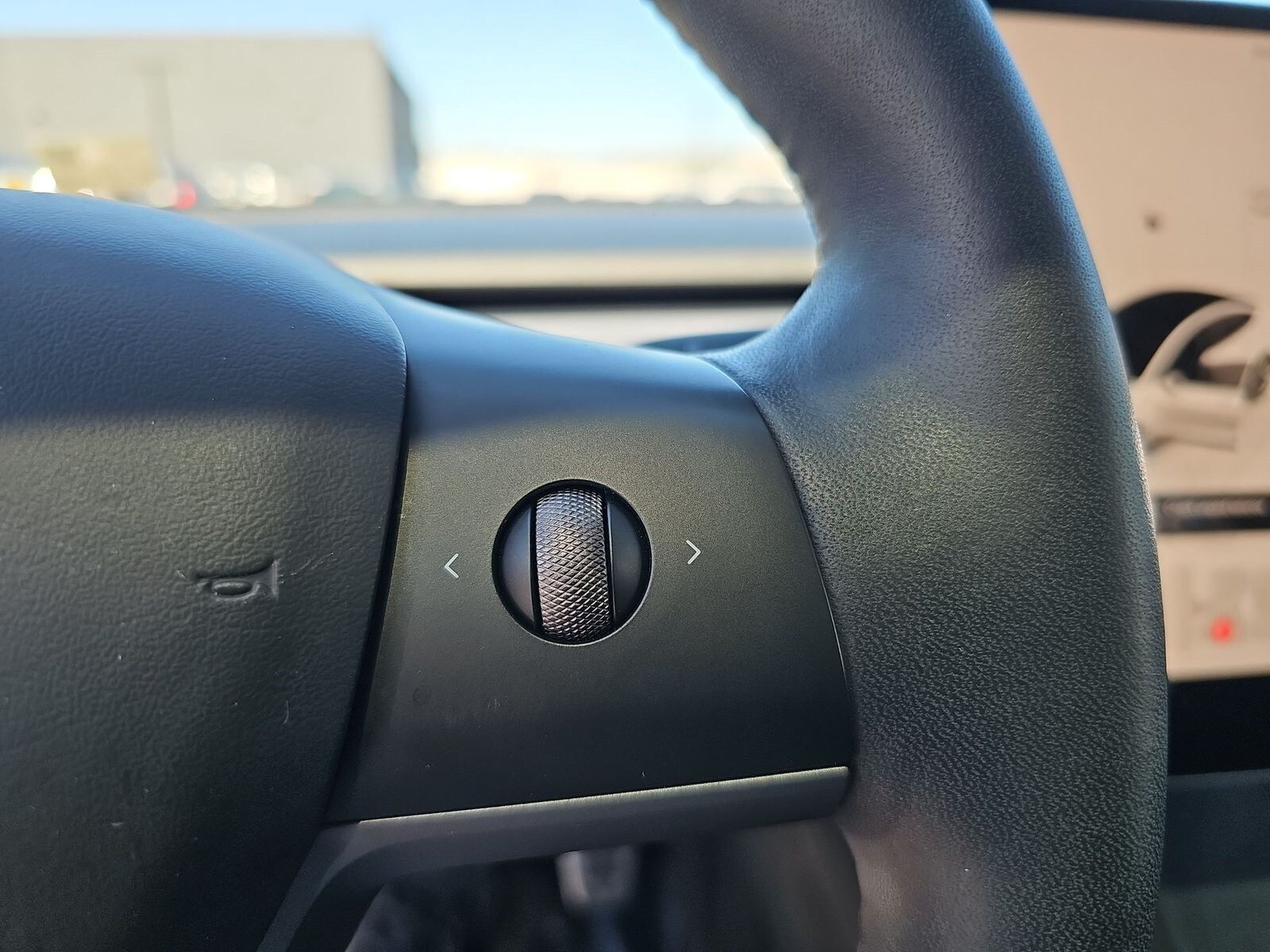 Thumbnail: 2023 Tesla Model 3 - 28
