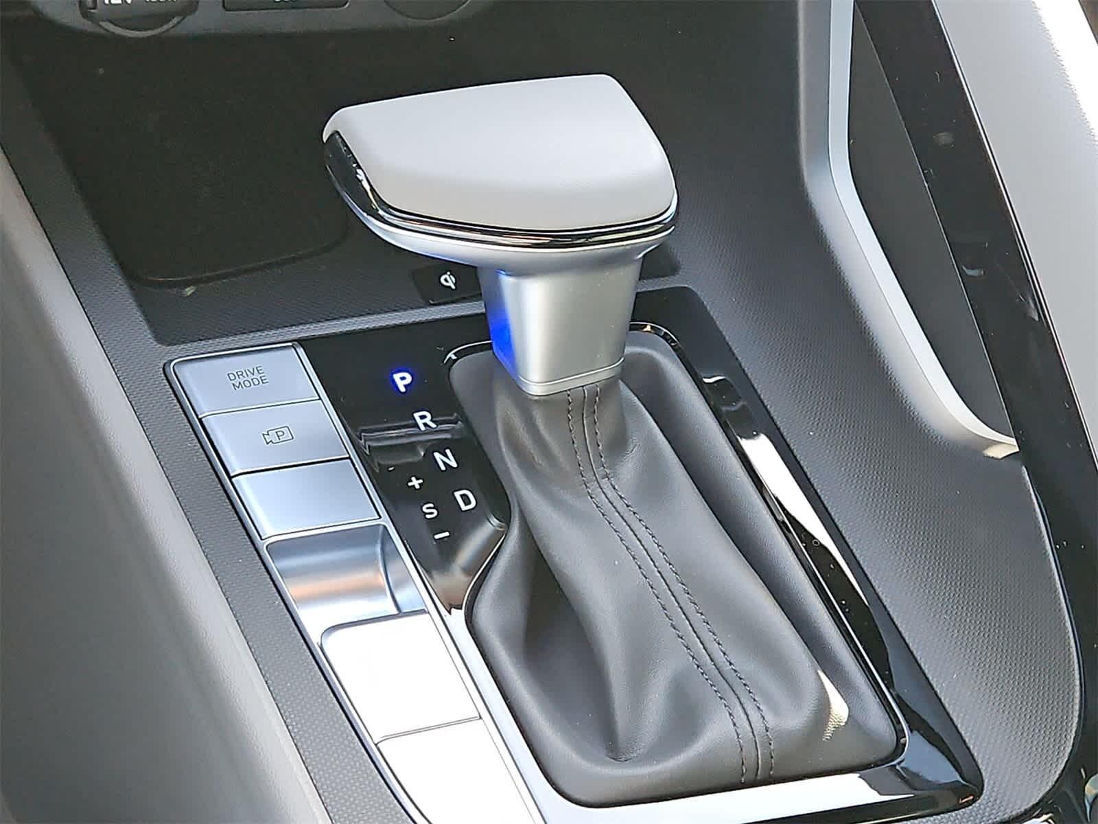 Thumbnail: 2025 Hyundai Elantra - 21