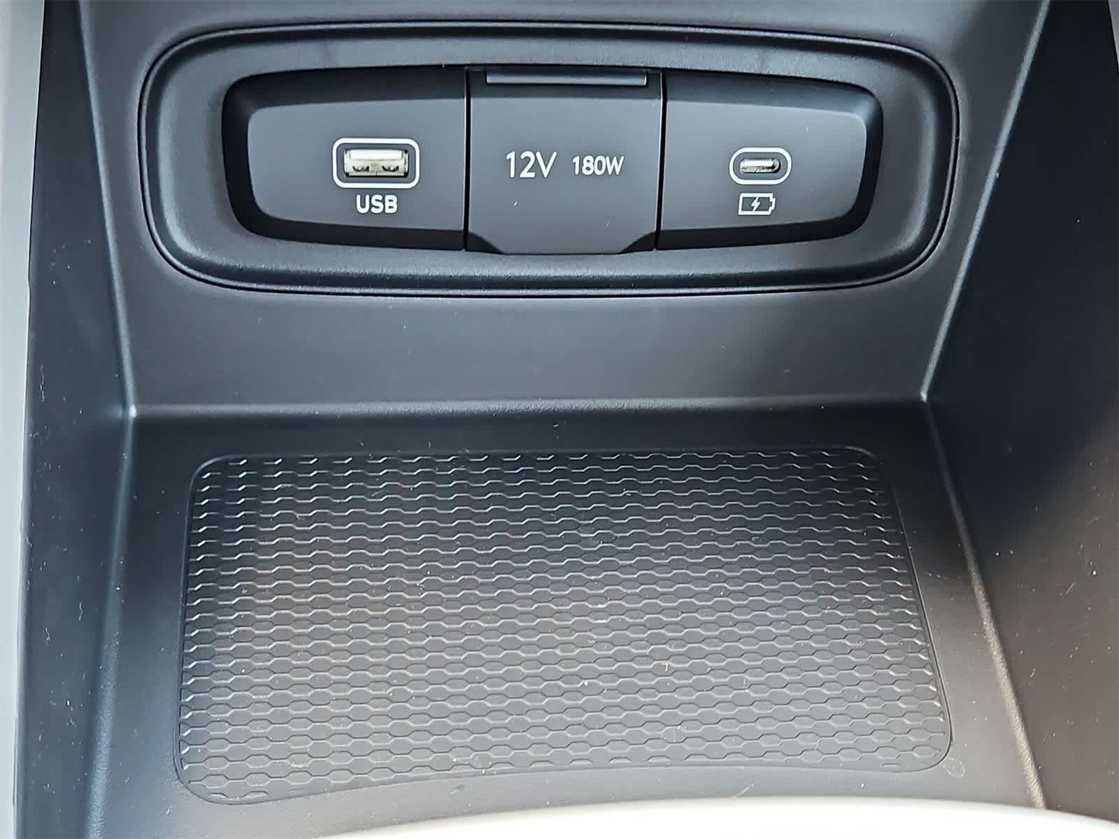 Thumbnail: 2025 Hyundai Venue - 27