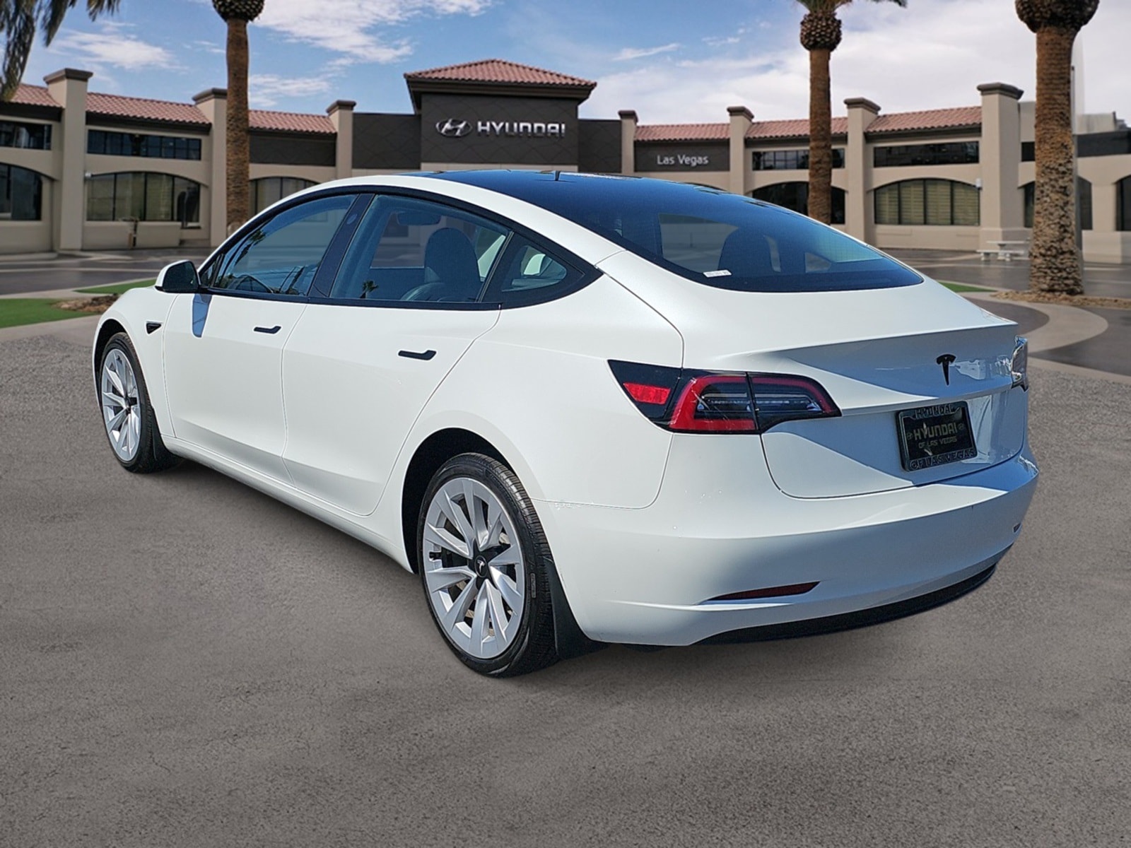 Thumbnail: 2023 Tesla Model 3 - 7