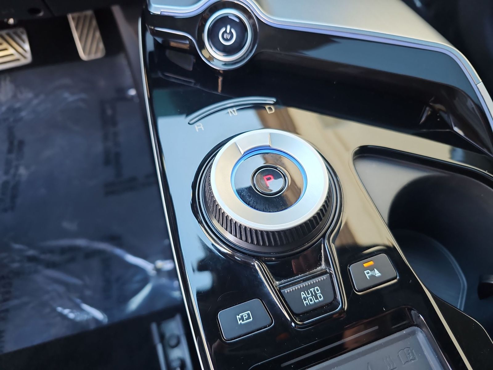 Thumbnail: 2023 Kia EV6 - 21