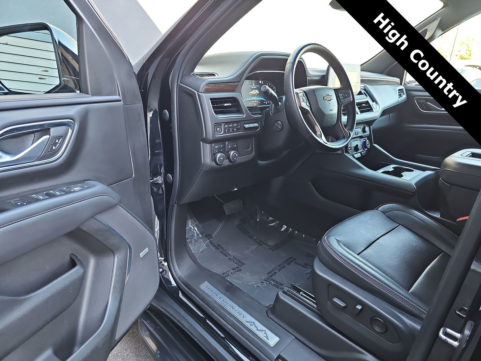 Thumbnail: 2022 Chevrolet Suburban - 10