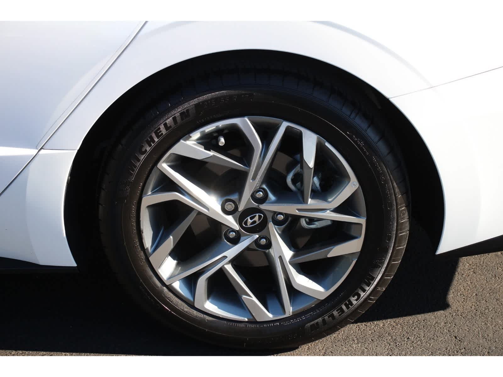 Thumbnail: 2023 Hyundai Sonata - 3