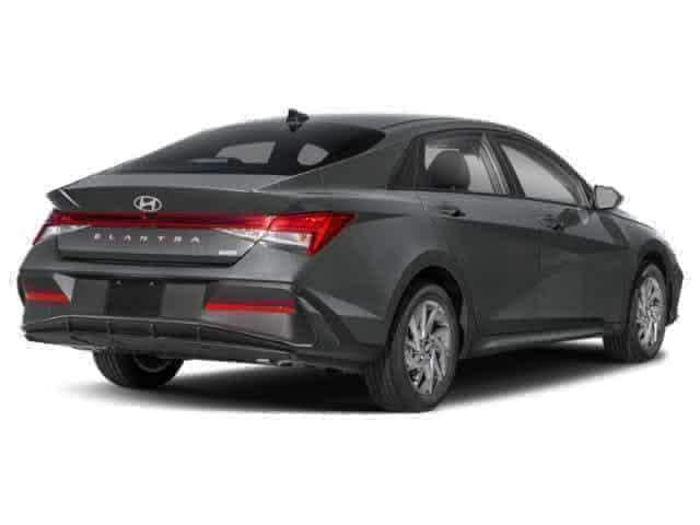 Thumbnail: 2026 Hyundai Elantra - 3