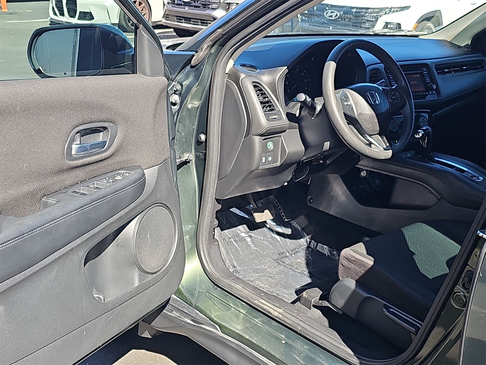 Thumbnail: 2016 Honda HR-V - 10