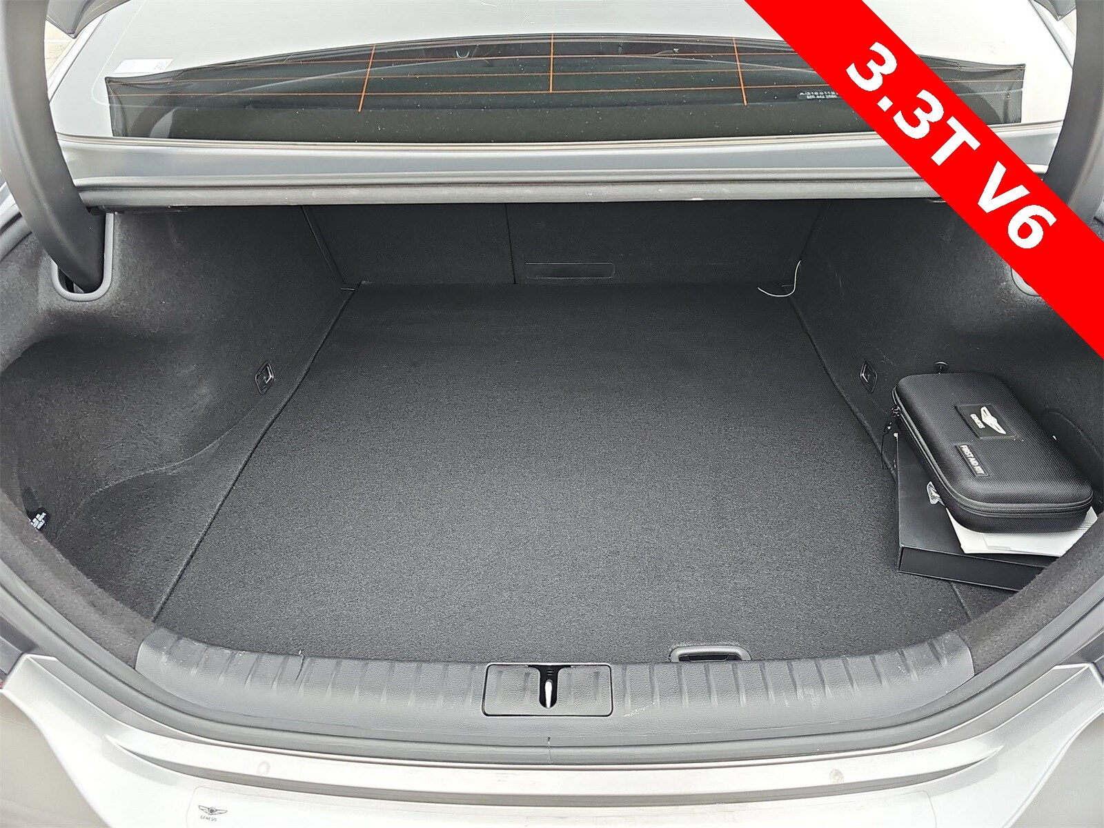 Thumbnail: 2022 Genesis G70 - 23