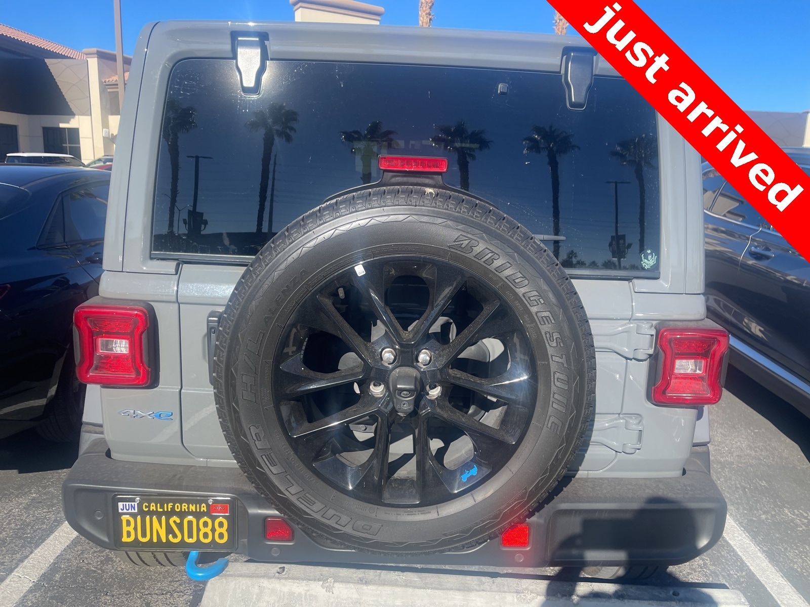 Thumbnail: 2022 Jeep Wrangler - 5