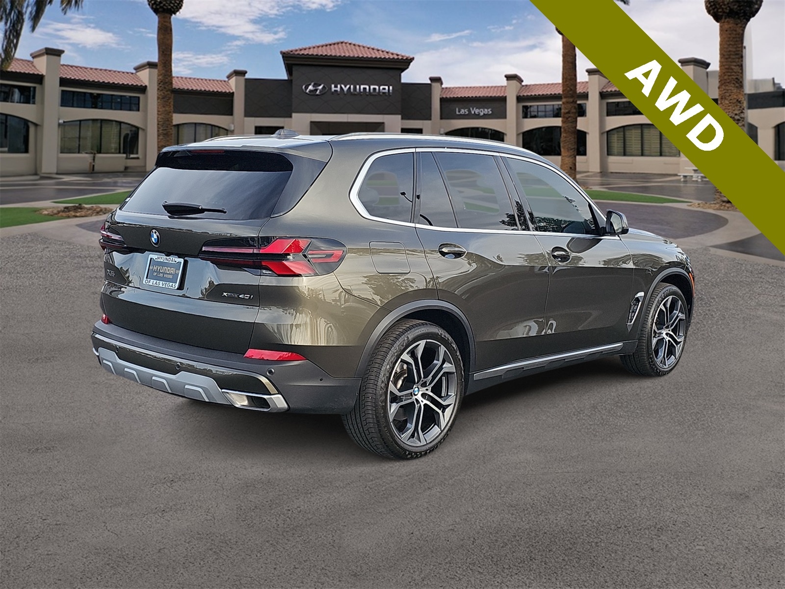 Thumbnail: 2025 BMW X5 - 8