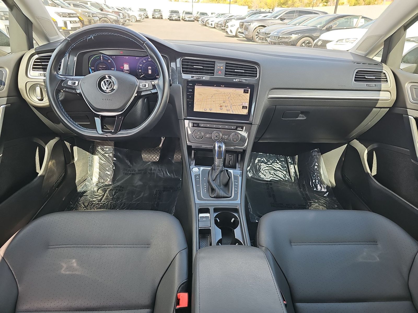 Thumbnail: 2018 Volkswagen e-Golf - 14
