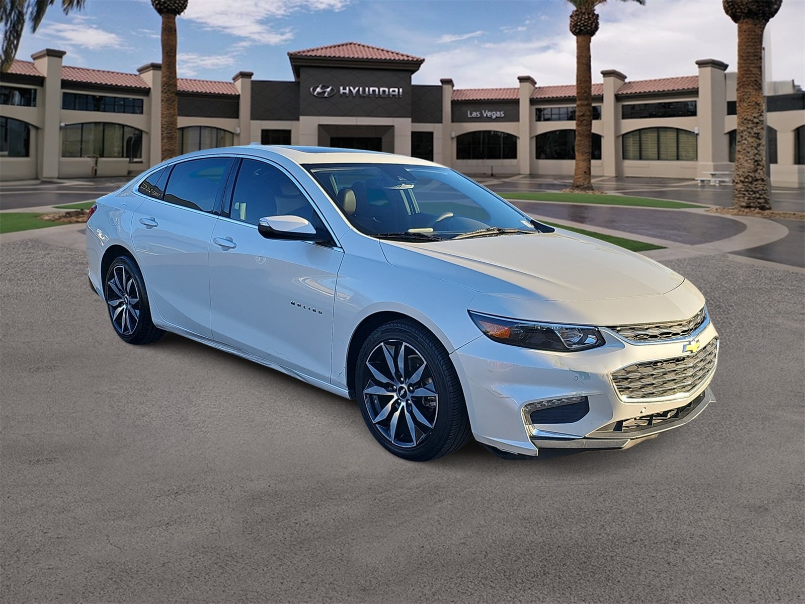 Thumbnail: 2017 Chevrolet Malibu - 2