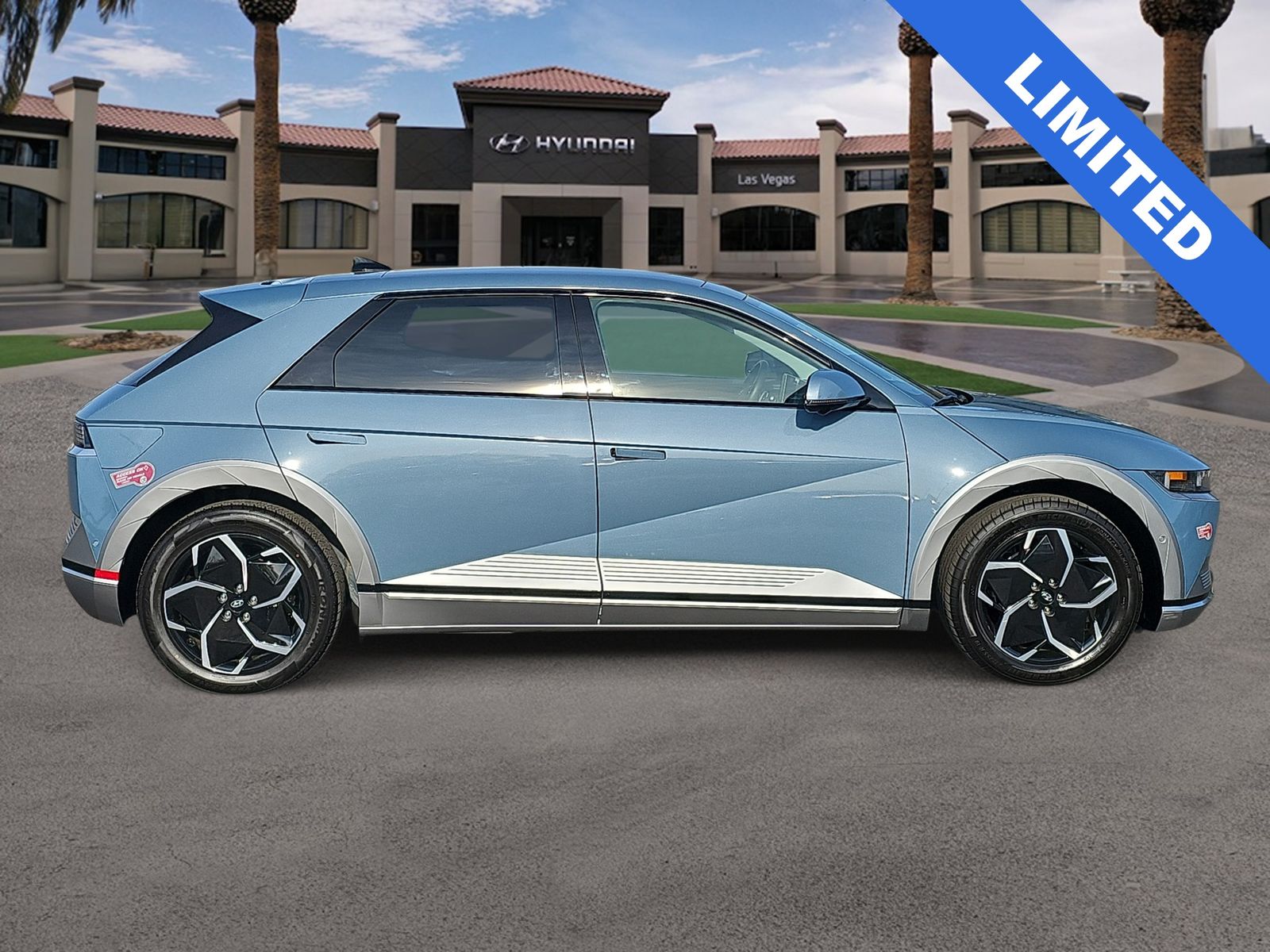 Thumbnail: 2024 Hyundai Ioniq 5 - 9