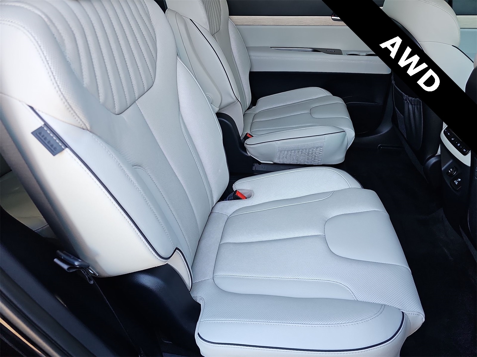 Thumbnail: 2024 Hyundai Palisade - 17