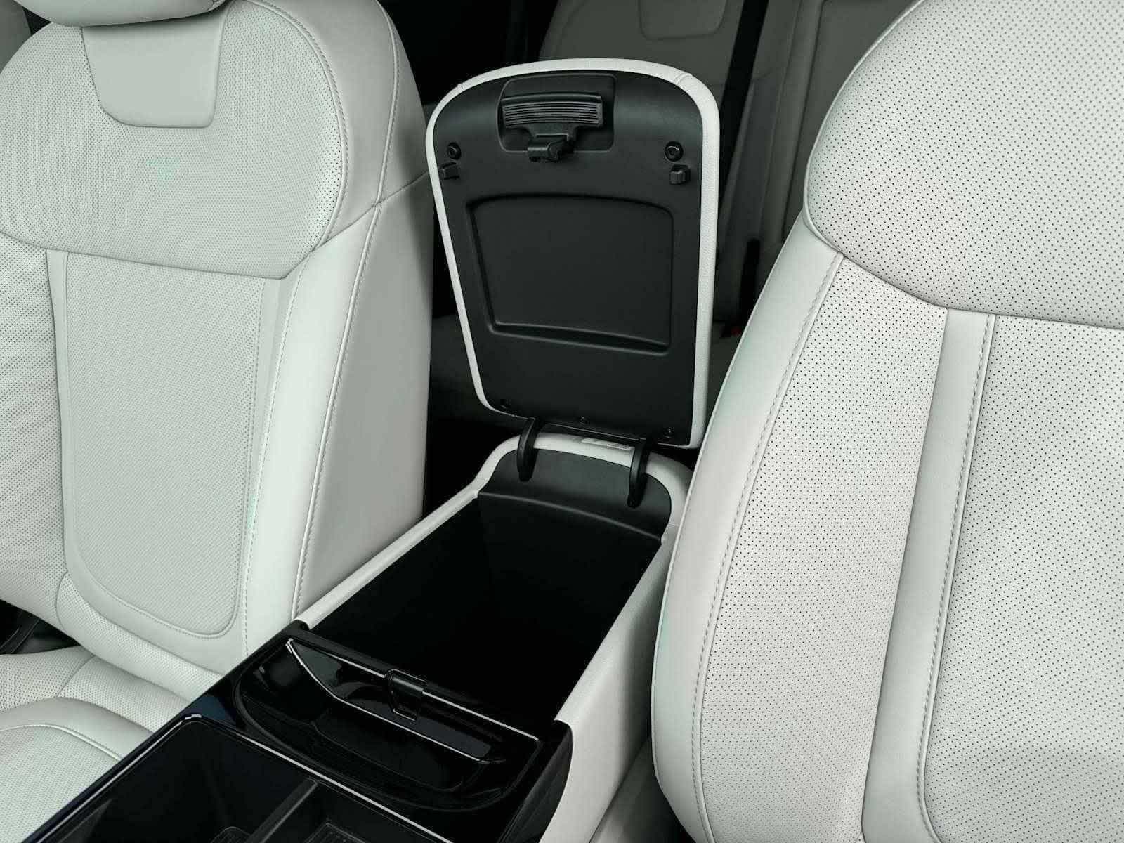 Thumbnail: 2025 Hyundai Tucson - 18