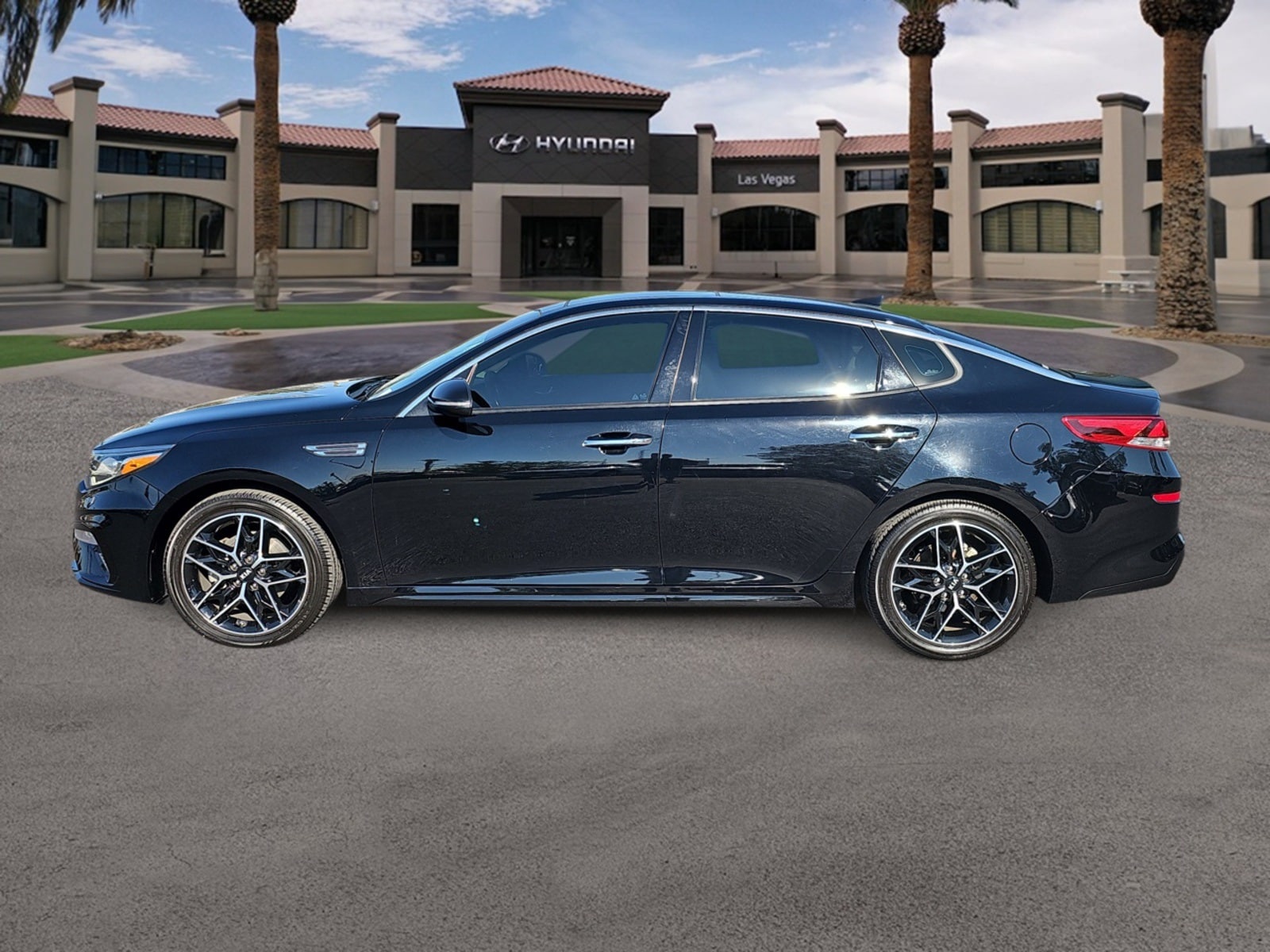 Thumbnail: 2020 Kia Optima - 6