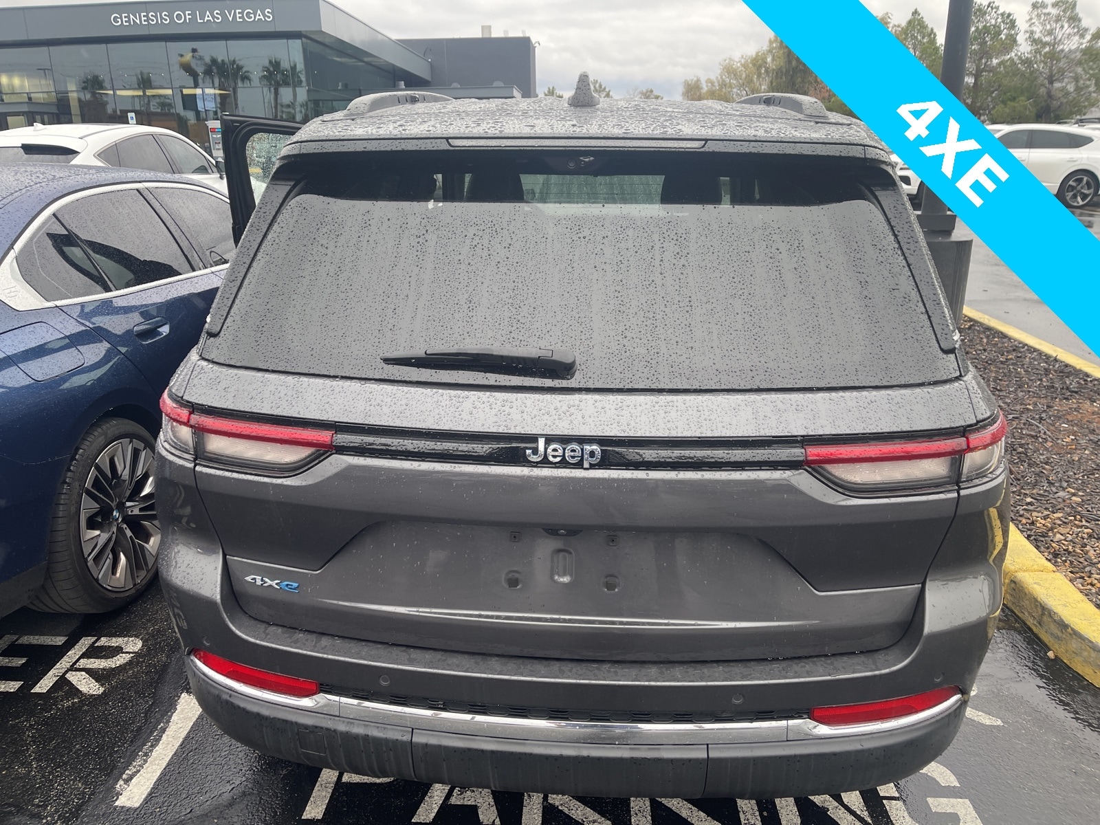 Thumbnail: 2023 Jeep Grand Cherokee - 12