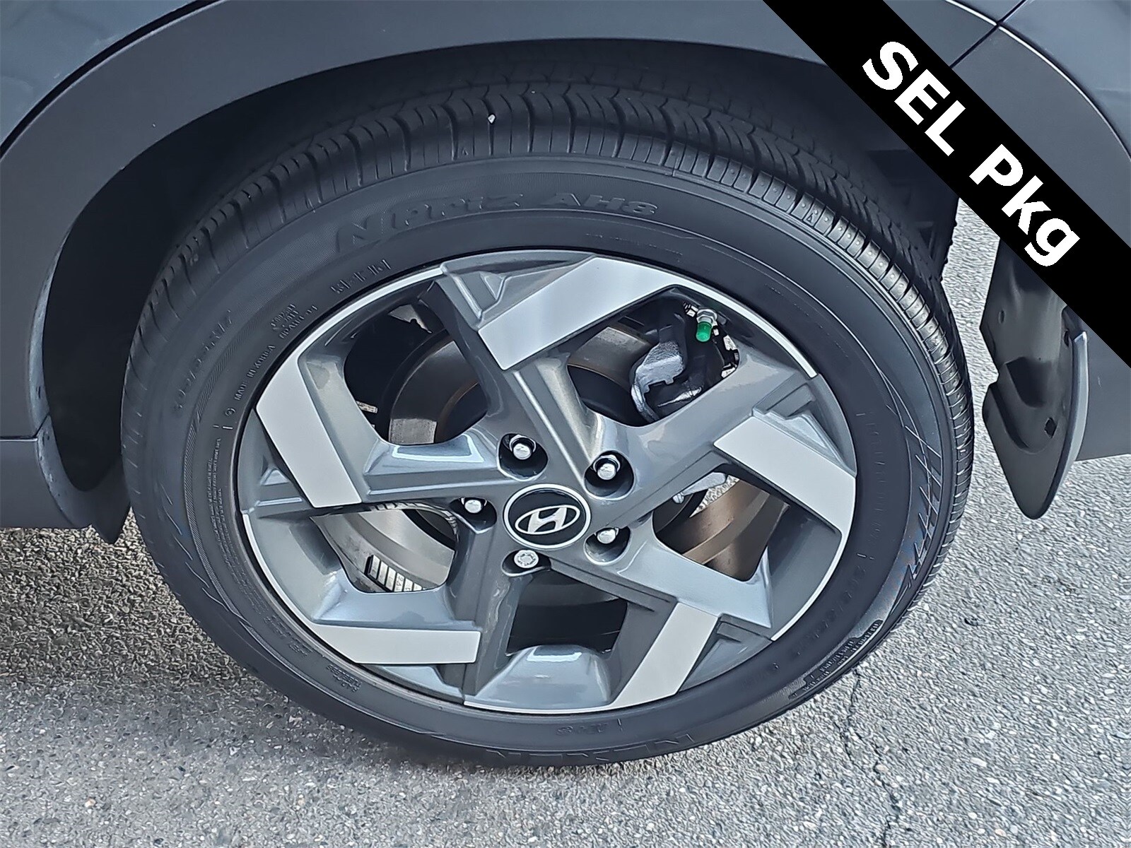 Thumbnail: 2024 Hyundai Venue - 12